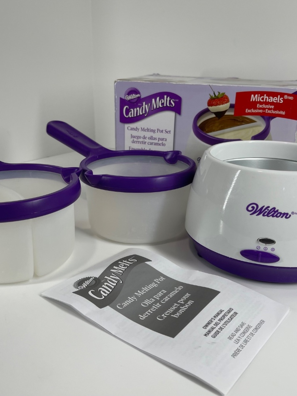Wilton Candy Melting Pot with Extra Pot - Picture 4 of 11